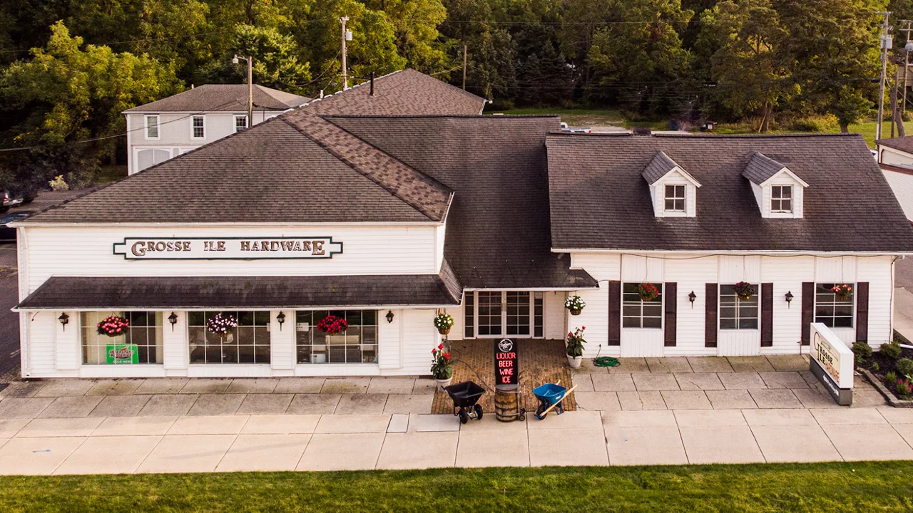 Grosse Ile Hardware storefront