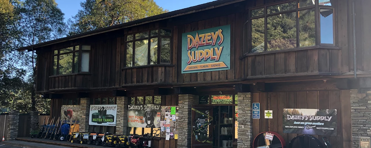Dazey's Redway Store Exterior