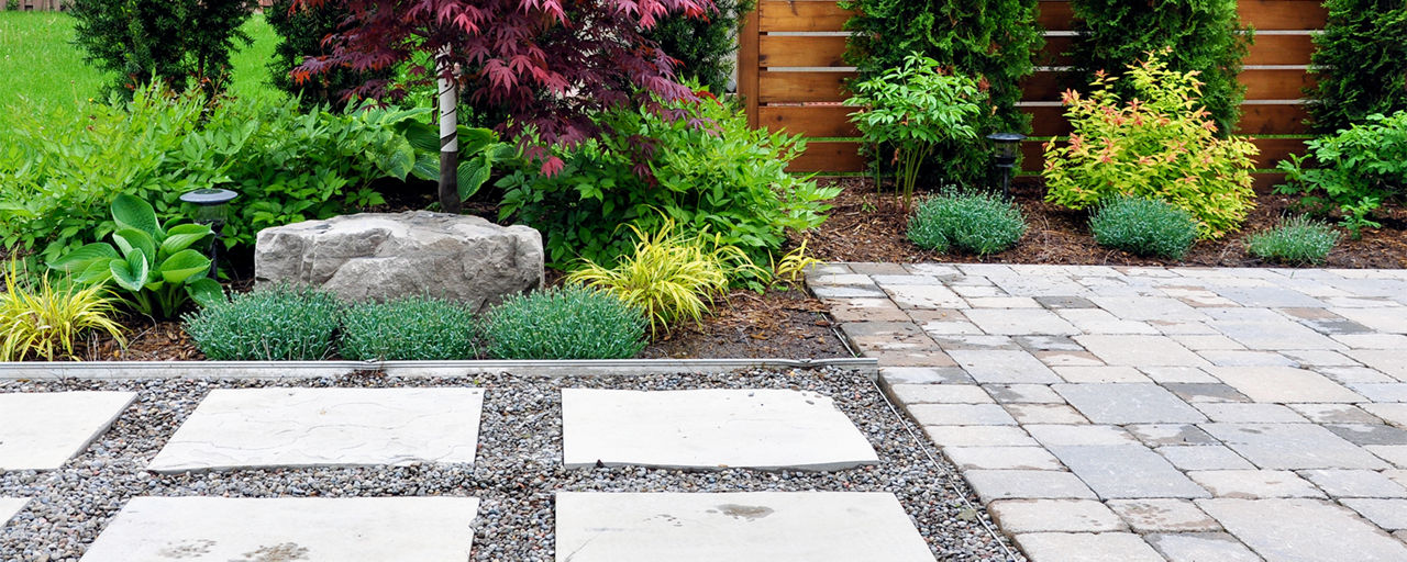 Backyard patio pavers