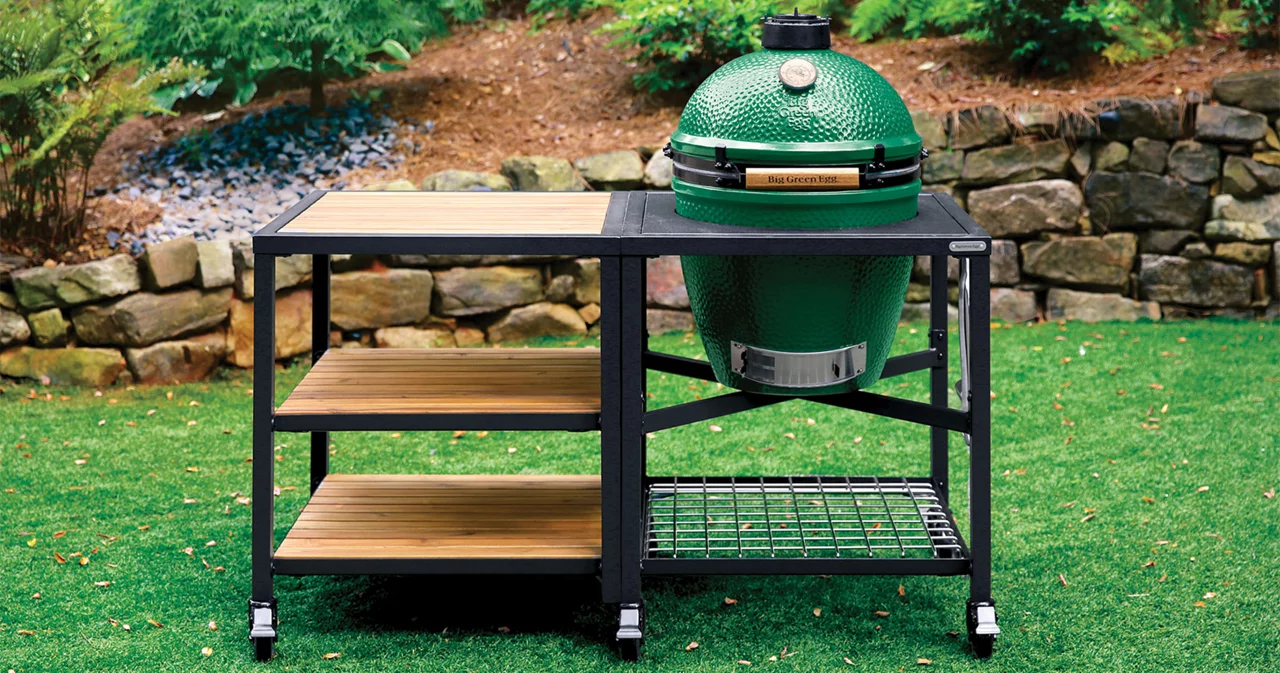 Big Green Egg Buying Guide Connolly s Hardware Rental