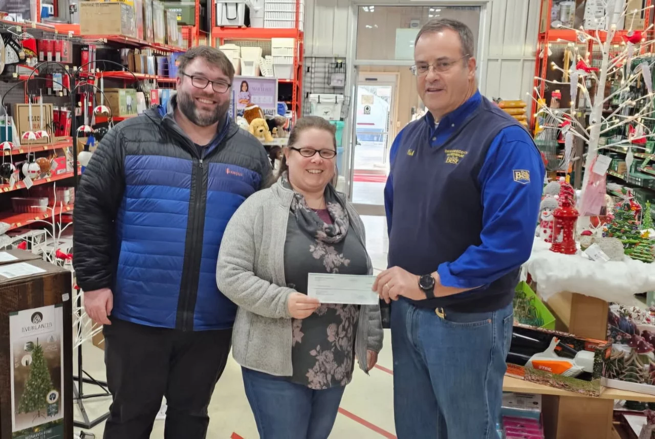 Damariscotta Donating check to Healthy Lincoln County