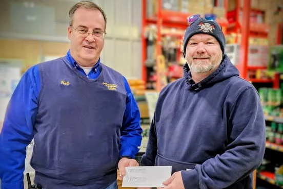 Damariscotta Donating check to Fire chief association