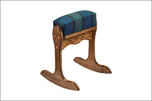 Gout Stool (*pattern may vary)