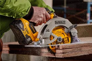 DeWALT