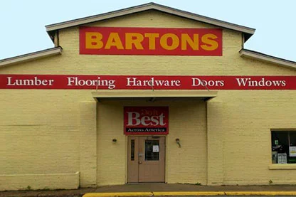 Lepanto storefront