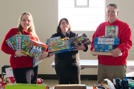 North Tonawanda Valu Team Donates Toys to the YWCA