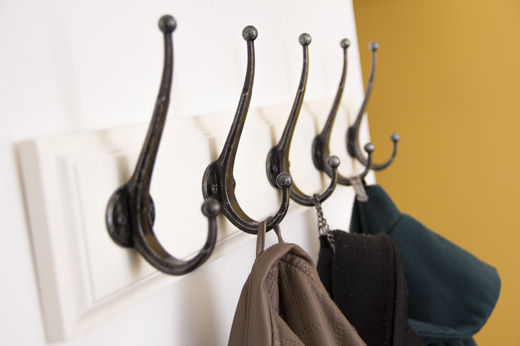 How to Build a Wall-Mounted Coat Rack