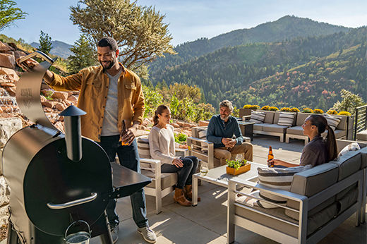 Outdoor Entertaining Must-Haves: Grilling, Gathering & Poolside Comfort
