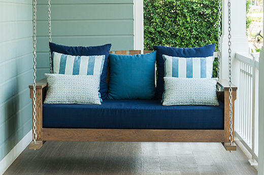 How to Paint or Stain Your Outdoor Furniture