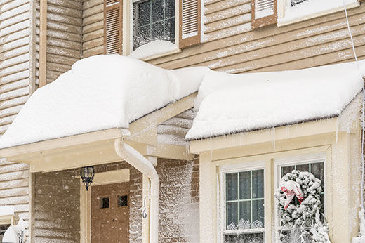 Right and Wrong Ways to Remove Snow from Your Roof