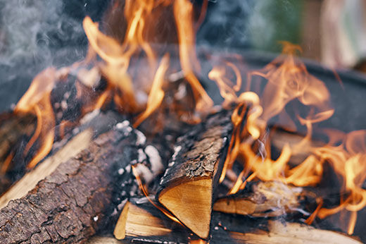 How to Incorporate Wood into Your Grilling Repertoire