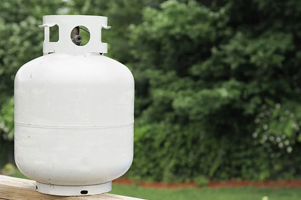 White propane tank