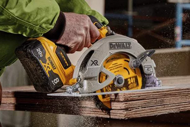 DeWALT