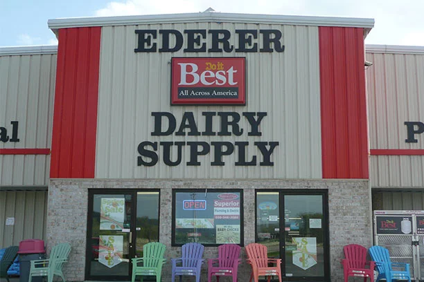 Ederer's Do it Best storefront
