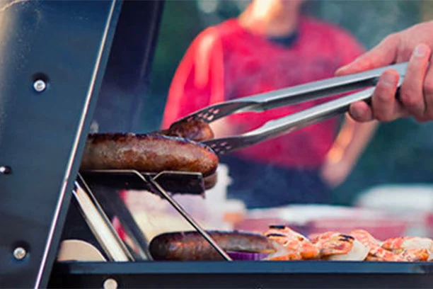 How to Throw a Great Tailgate Party