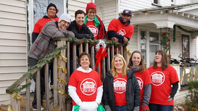 Valu Crew volunteers & B Team group photo