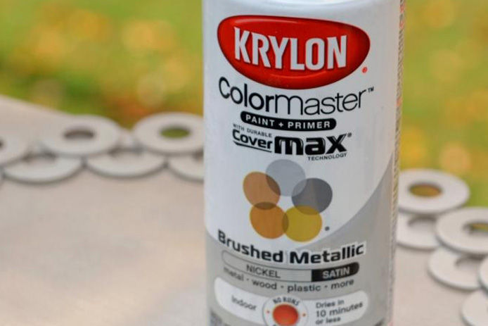paint for washers and diy holiday table setting