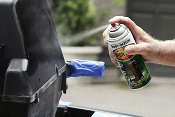 Spray painting a grill with a high heat spray