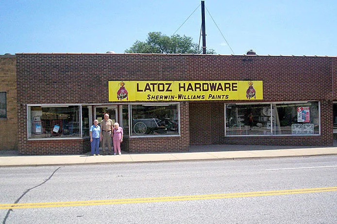 Latoz store front image