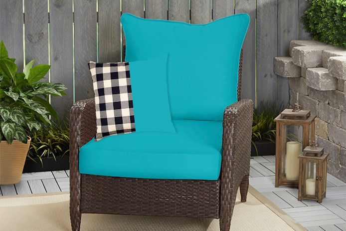 Outdoor Fabric Paint: How well does it really work?