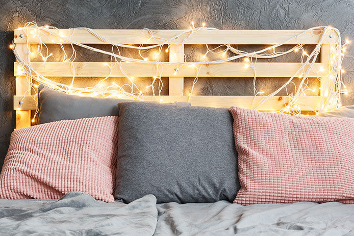 https://doitbest.scene7.com/is/image/doitbest/694x463_Pallet_Headboard