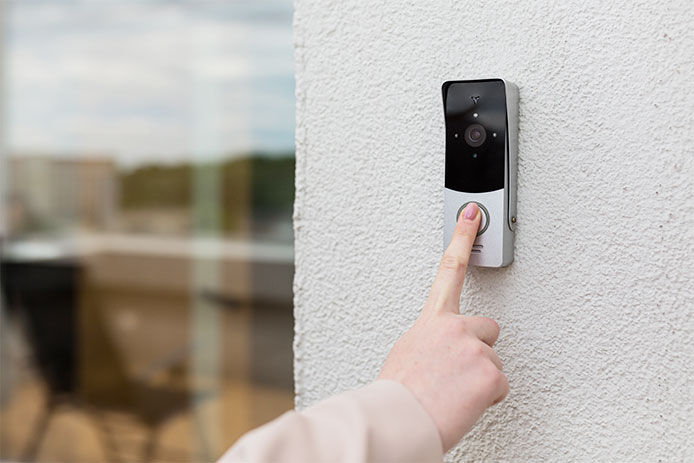 Person pressing the doorbell video surveillance