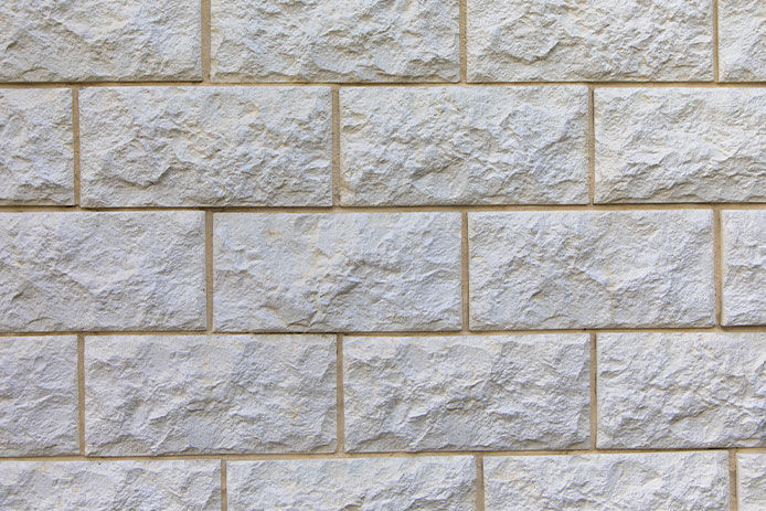 Natural stone wall