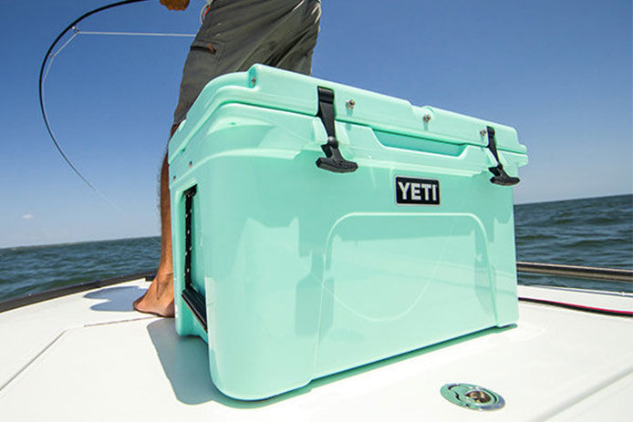 YETI - 5 GALLON Seafoam Loadout Impact Resistant Fishing Utility