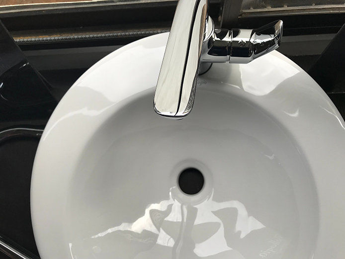 Bathroom sink