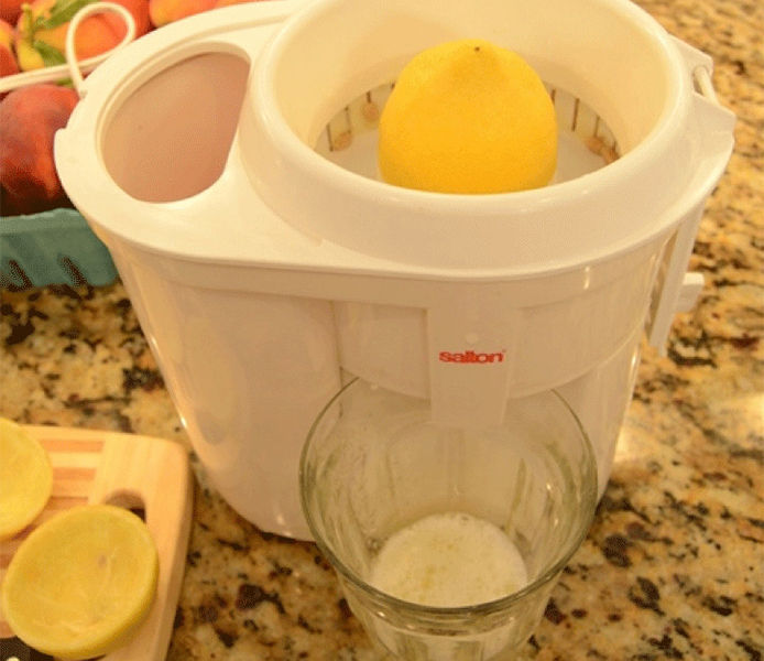 Lemon juicer