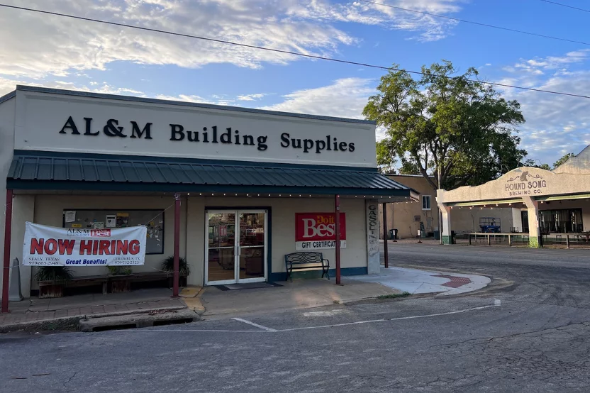 AL & M Columbus storefront