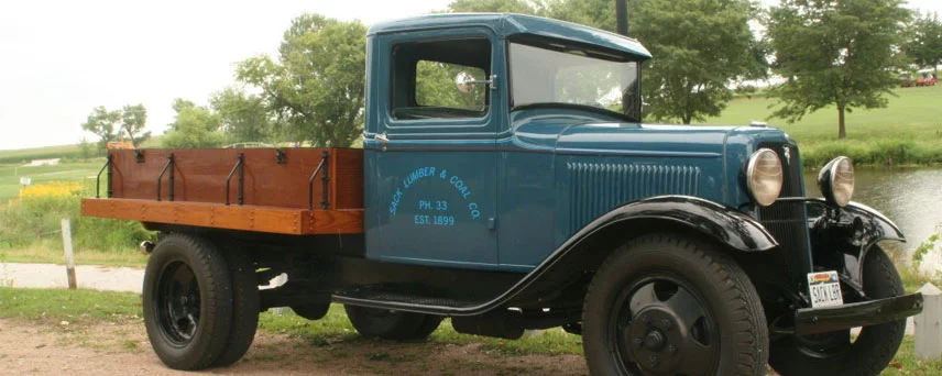 1933 Sack Lumber Ford Truck