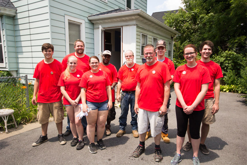 Syracuse Valu Crew Habitat for Humanity