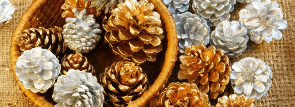 Holiday Decorating with Spray Paint