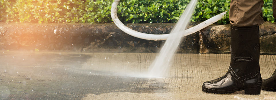 Pressure washing concrete