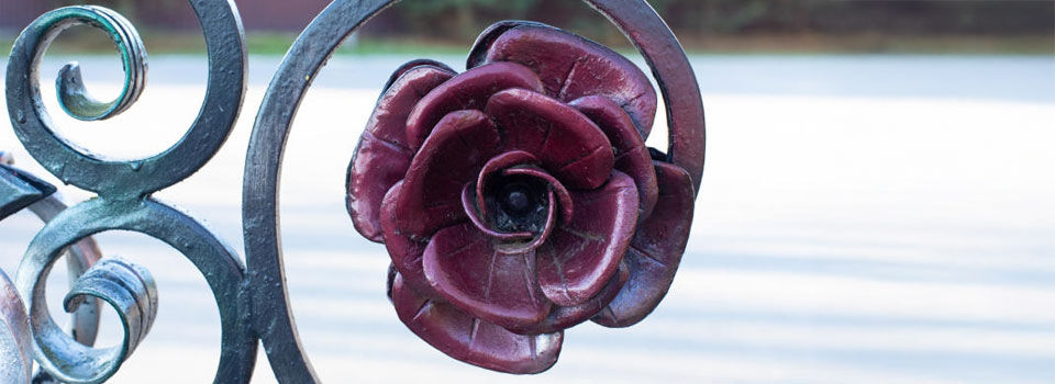 How to Spray Paint Metal