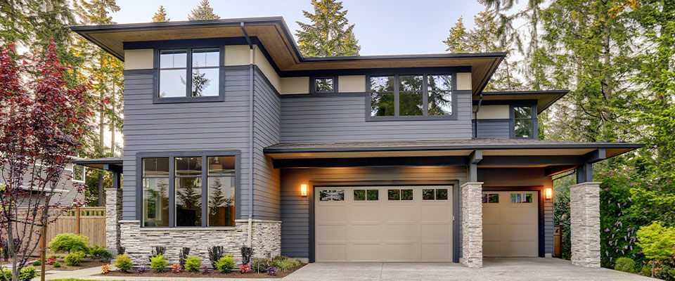 House with two garage doors