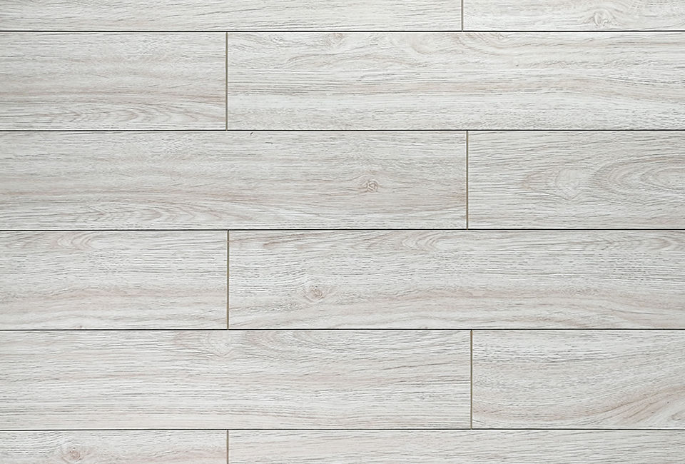 Staggered laminate planks