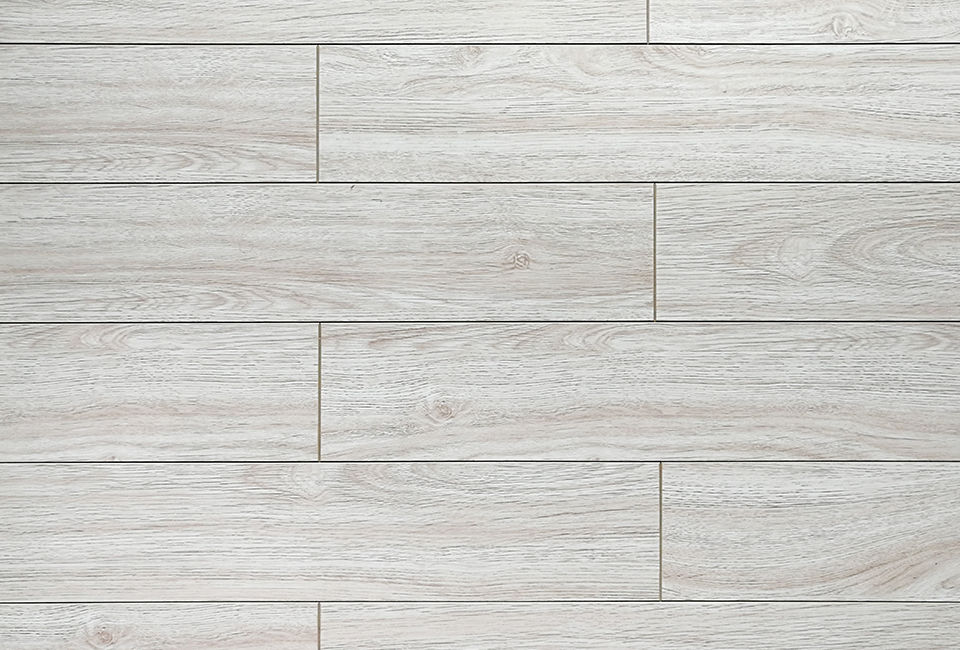 Staggered laminate planks