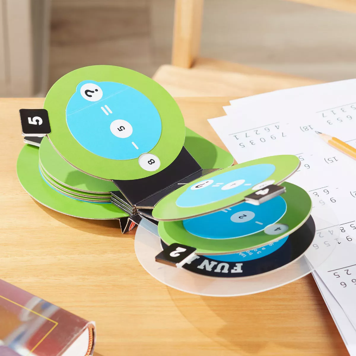 Melissa & Doug Math Gears - Subtraction Educational Toy - photo 2