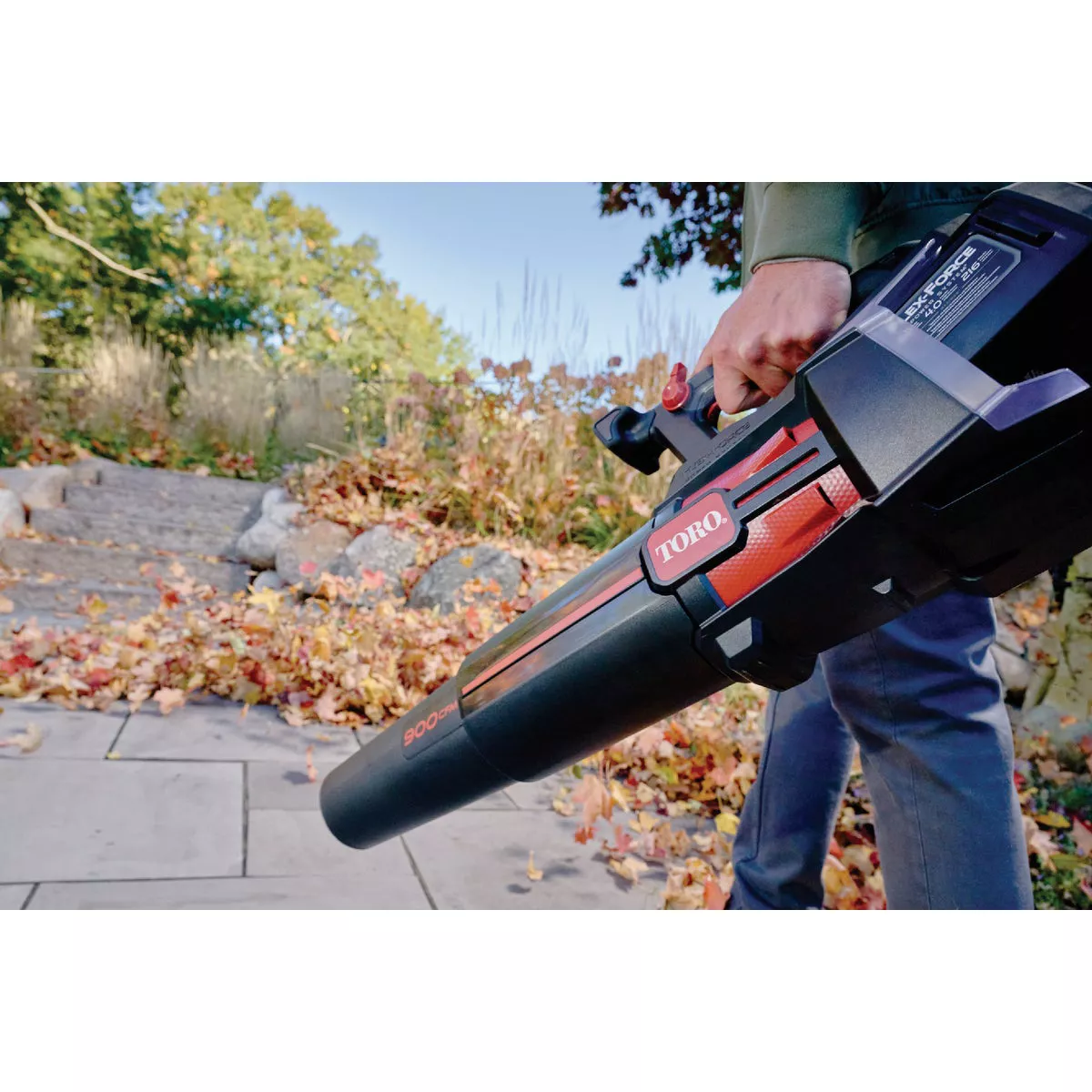 Toro 60V 900 CFM Brushless Leaf Blower Kit with 4.0 Ah Battery & Charger - photo 2