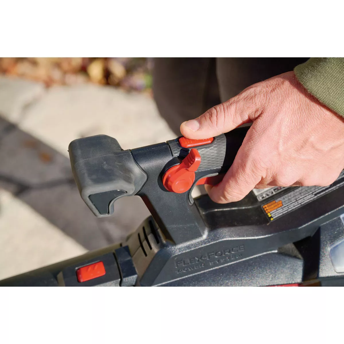 Toro 60V 900 CFM Brushless Leaf Blower Kit with 4.0 Ah Battery & Charger - photo 3