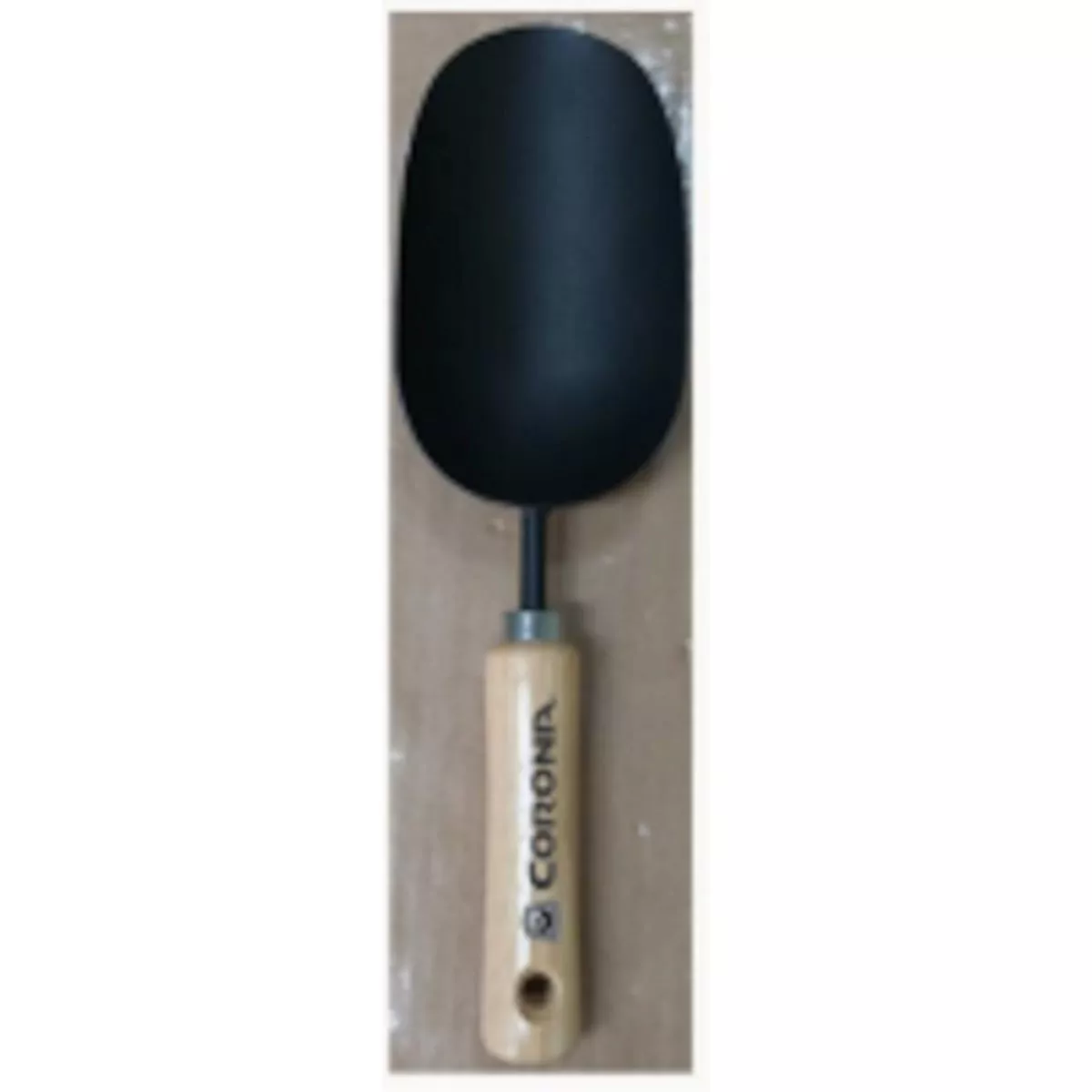 Corona Clipper 5 In. Wooden Handle Scoop