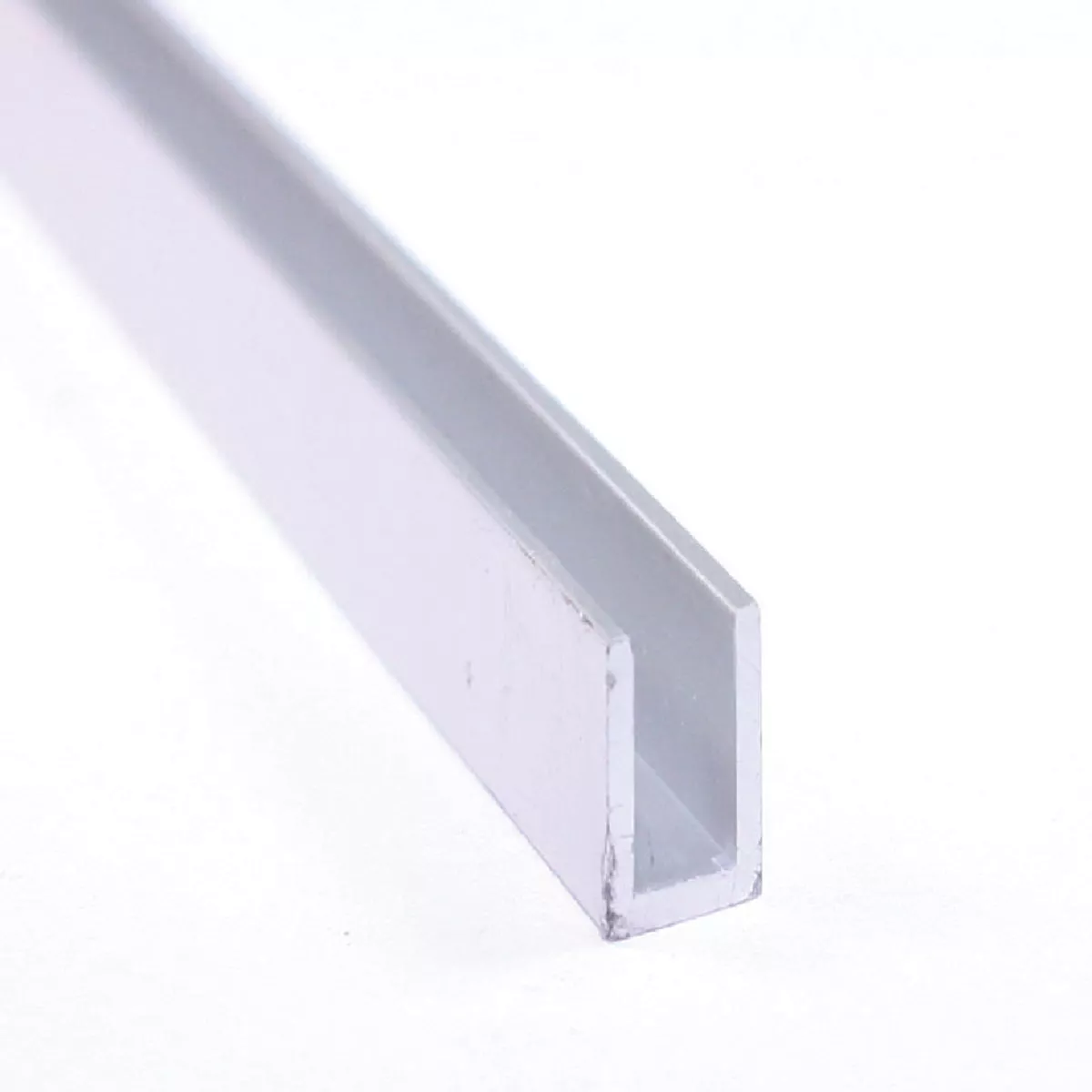 M-D 25/64 In. x 1/2 In. x 1/16 In. x 96 In. Anodized Aluminum Channel