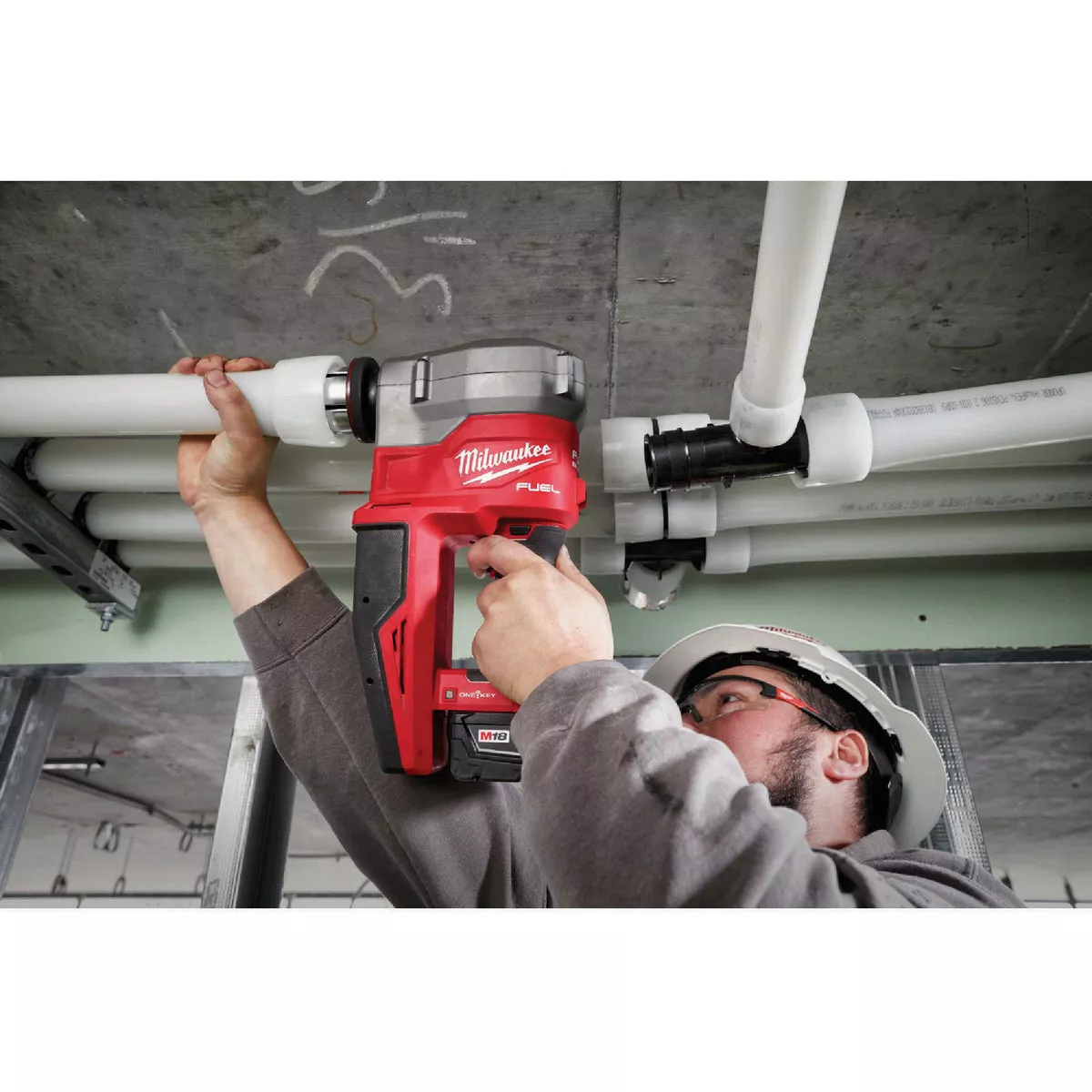 Milwaukee M18 FUEL ProPEX Expander Kit with 1/2 In. to 1 In. RAPID SEAL ...