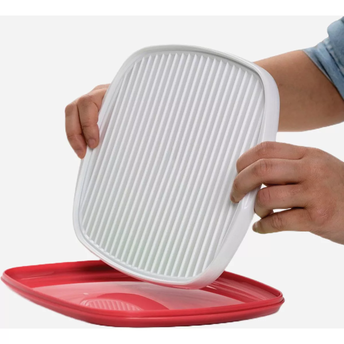 Jolie 10.5 In. x 9 In. Plastic Flip Burger Serving Tray with Lid