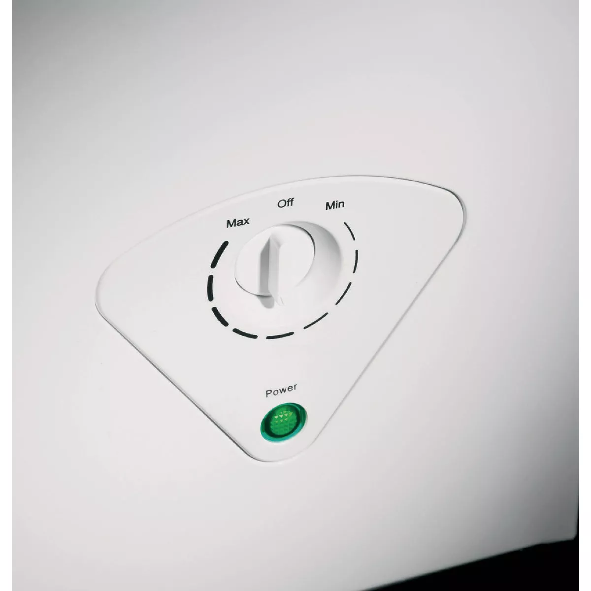 GE 7.0 Cu. Ft. Manual Defrost Chest Freezer, White - photo 3