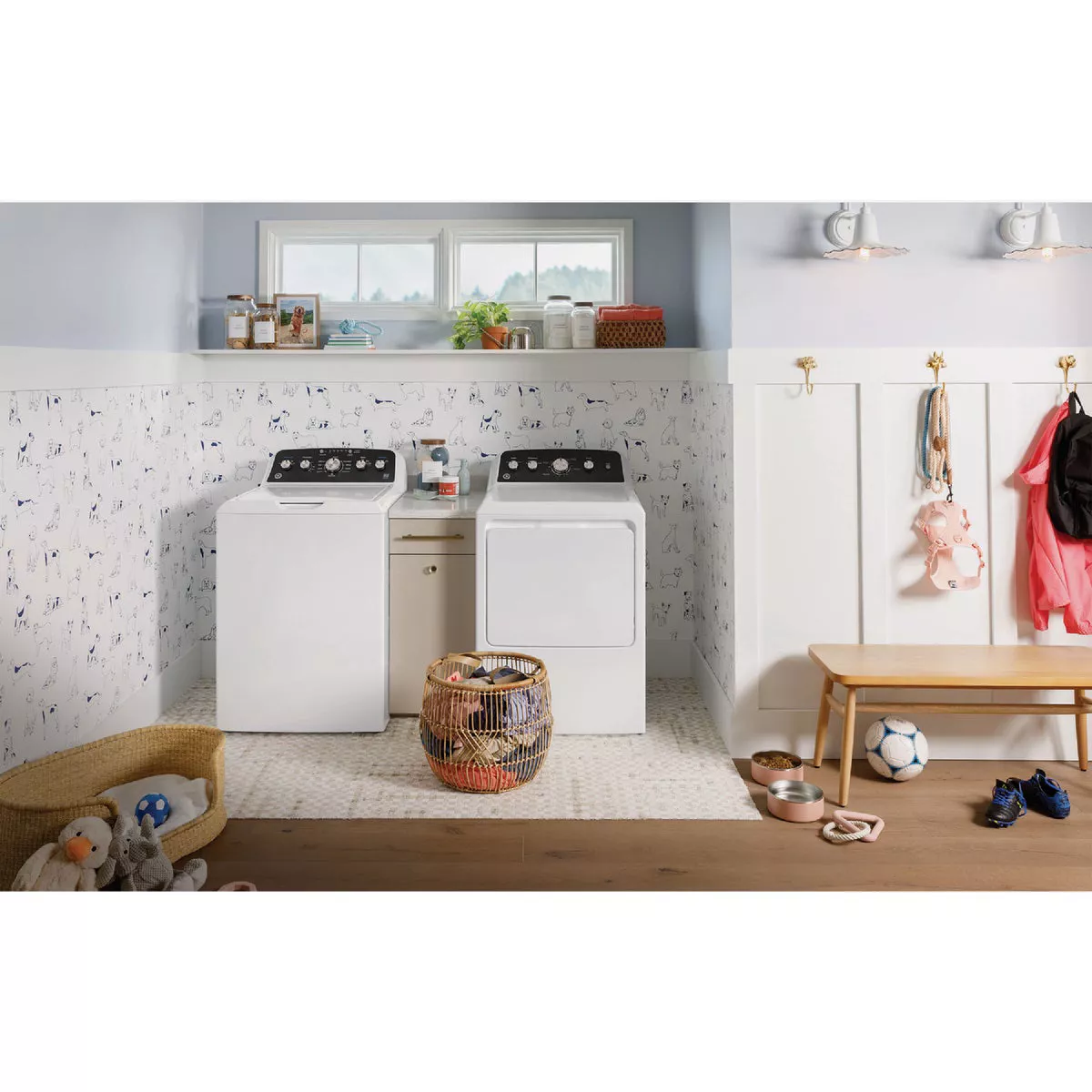 GE 7.2 Cu. Ft. Front Load Gas Dryer, White - photo 2