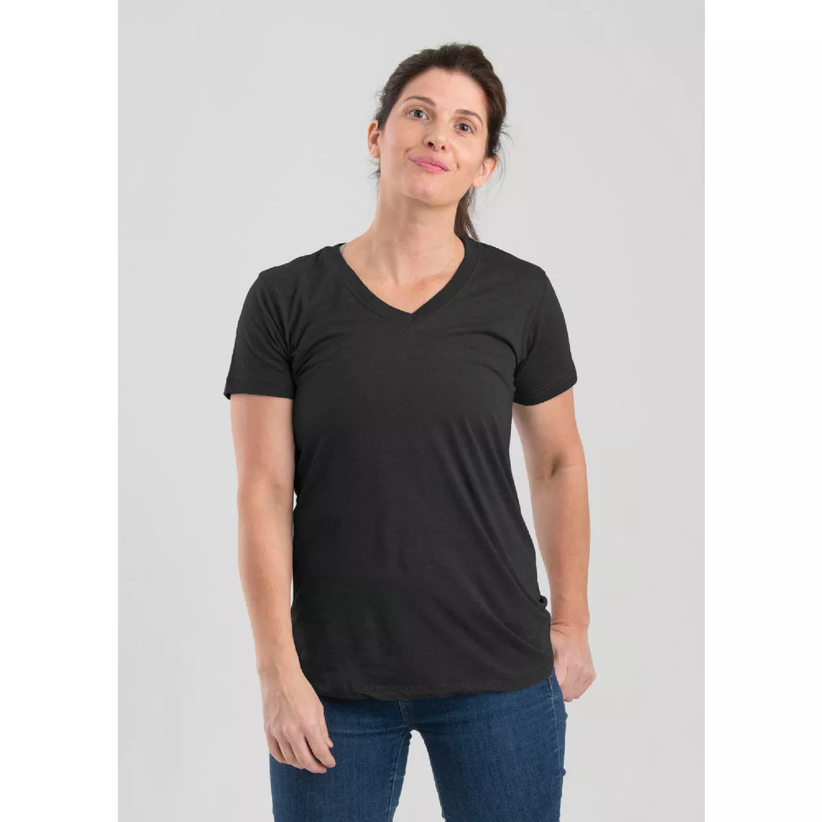 Berne Women's Medium Regular Black Performance V-Neck Short Sleeve T-Shirt
