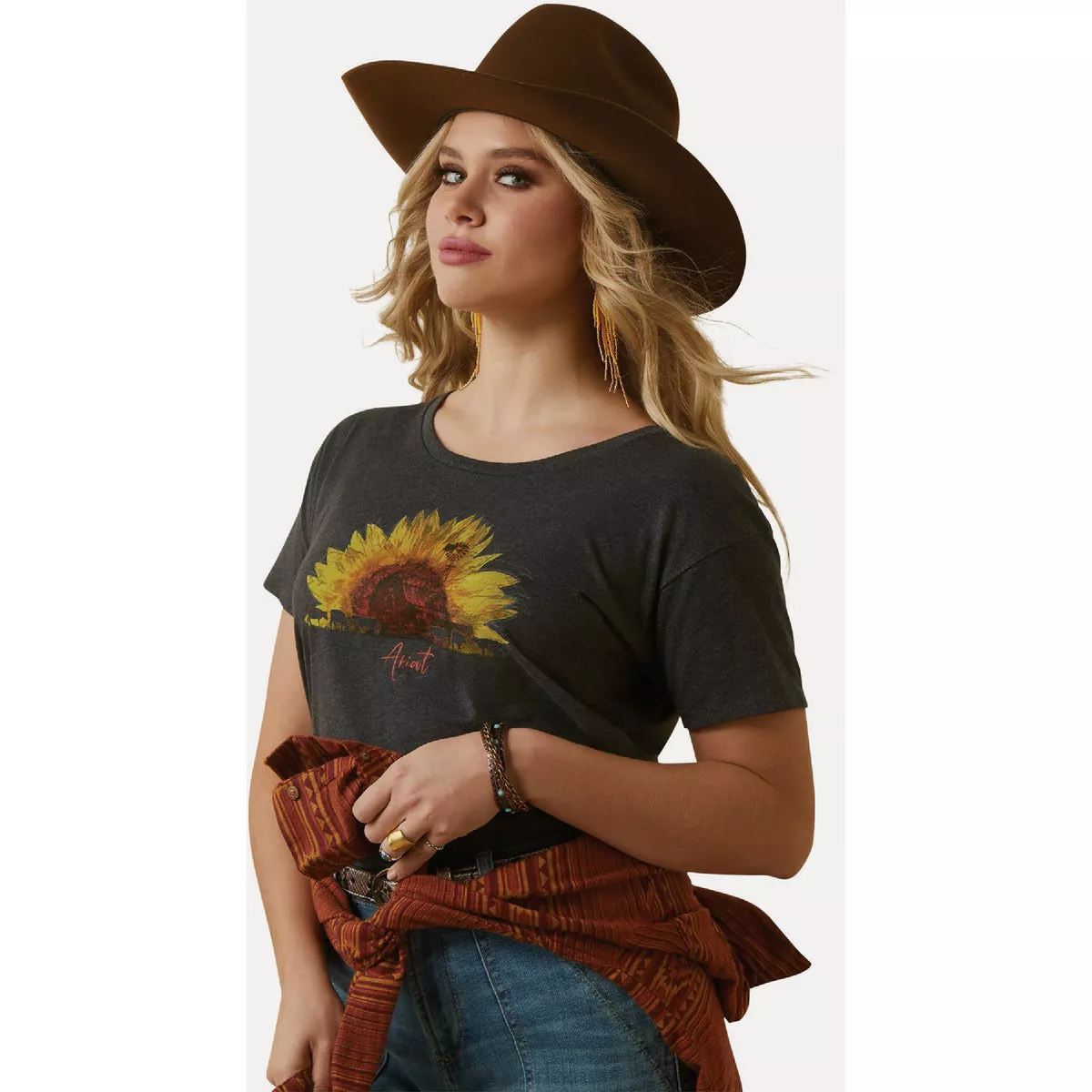 Ariat Women's XS Charcoal Heather Sunflower Cow T-Shirt, Relaxed Fit
